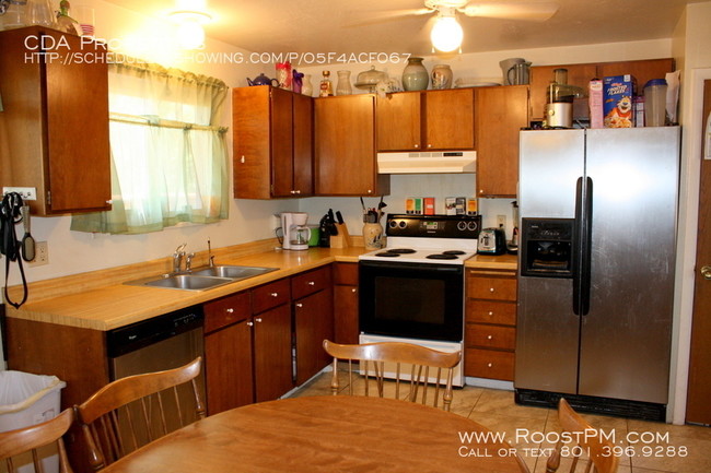 Foto del edificio - Great 4 bd West Jordan Split-entry home