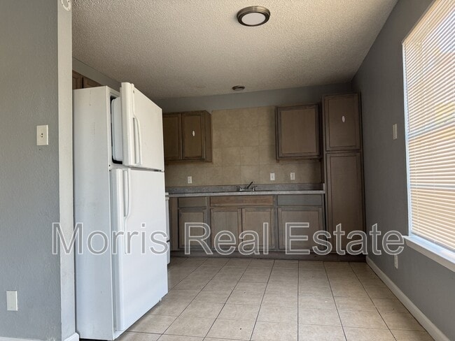 Building Photo - 1403 N 2nd St