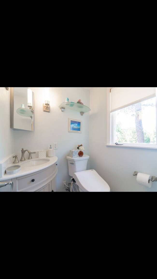 Foto del edificio - 76 Bay Rd