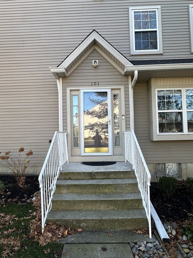 3 bed 2.5 bath Townhouse - Mount Laurel - 3 bed 2.5 bath Townhouse - Mount Laurel