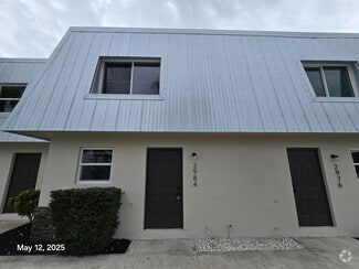 Building Photo - 2984 SE Bonita St