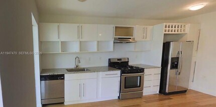 Building Photo - 7950 Tatum Waterway Dr