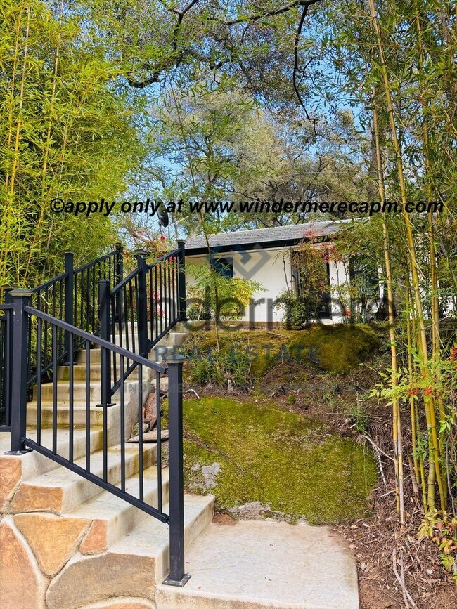 Building Photo - Peaceful Granite Bay Retreat on a Wooded Quarter-Acre Lot!