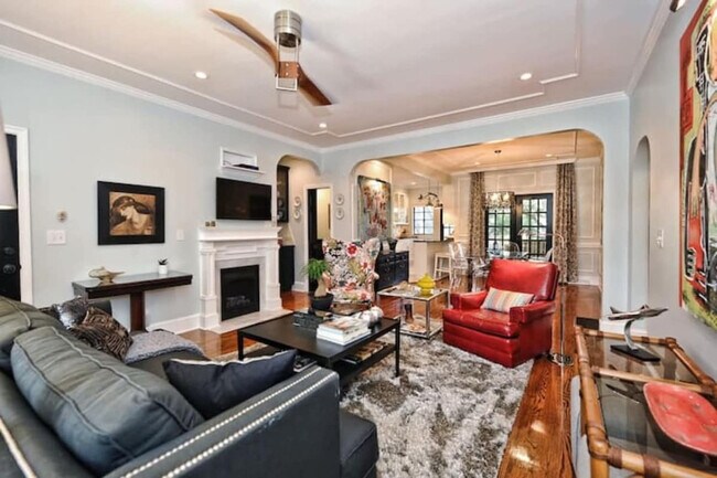 Foto del edificio - 600 Hermitage Ct