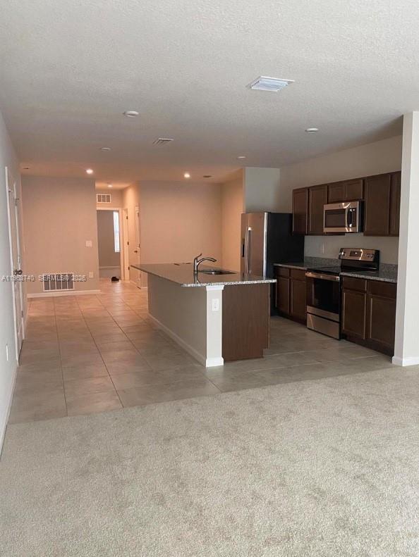 Foto del edificio - 323 Raspberry Rd