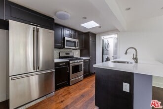 Building Photo - 2147 N Beverly Glen Blvd