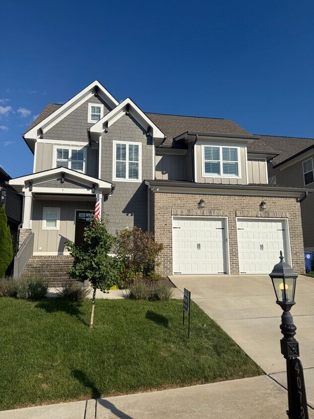 Primary Photo - **New Price**Spacious Custom Home in Barns...