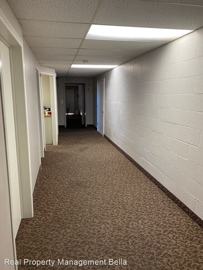 Foto del edificio - 6 br, 2 bath House - 340 N San Jacinto