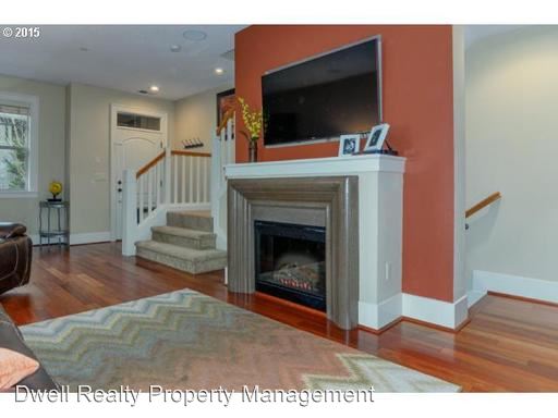 Building Photo - 681 SW Rustica Ter