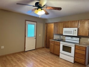 Building Photo - 2318 Manvel Rd