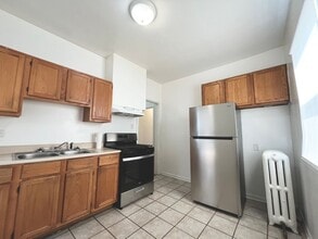 Building Photo - 305 Herkimer St