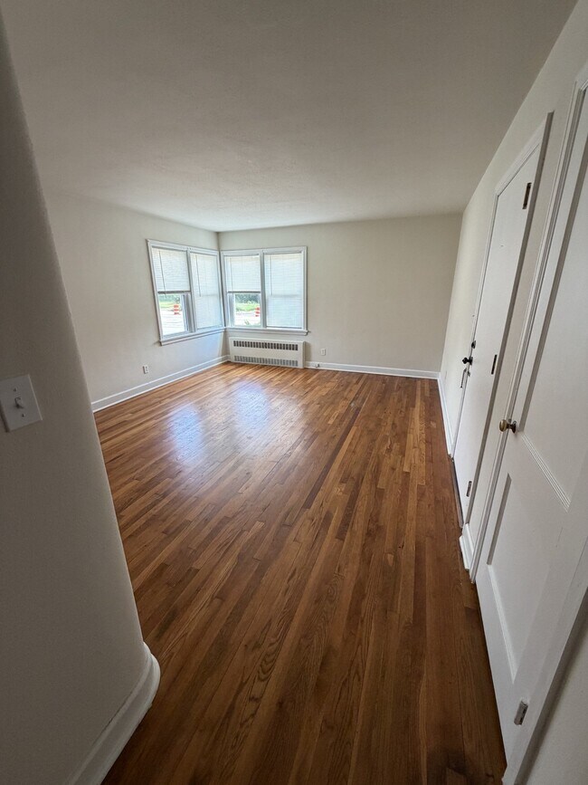 Foto del edificio - 2121 Auburn St