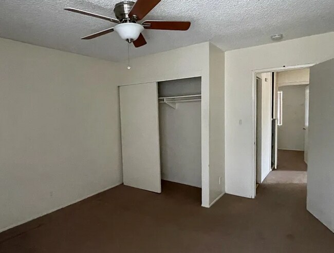 Foto del edificio - 12620 Julian Ave #C