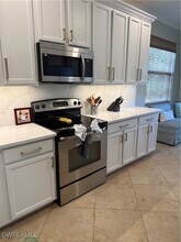 Building Photo - 9719 Acqua Ct