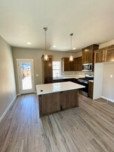 Building Photo - 61525 SE Jennifer Ln
