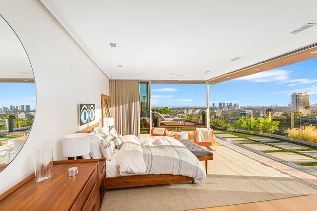 Foto del edificio - 1439 Devlin Dr