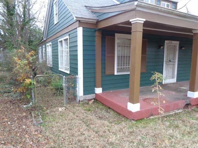 Building Photo - 2620 S Izard St