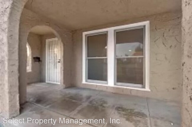 Building Photo - 3 br, 2 bath House - 661 E. Clinton Avenue