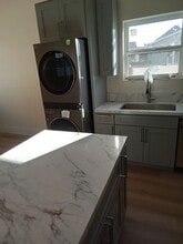 Building Photo - 1164 E Adams Blvd