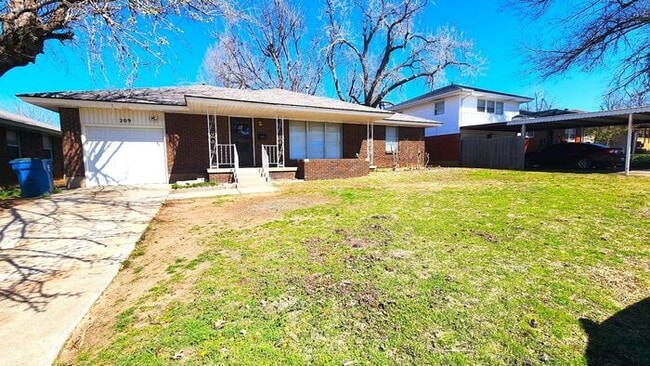 Photo - Darling 3 Bed 1.5 Bath 1 Car Garage in the Country Estates Addn Midwest City House