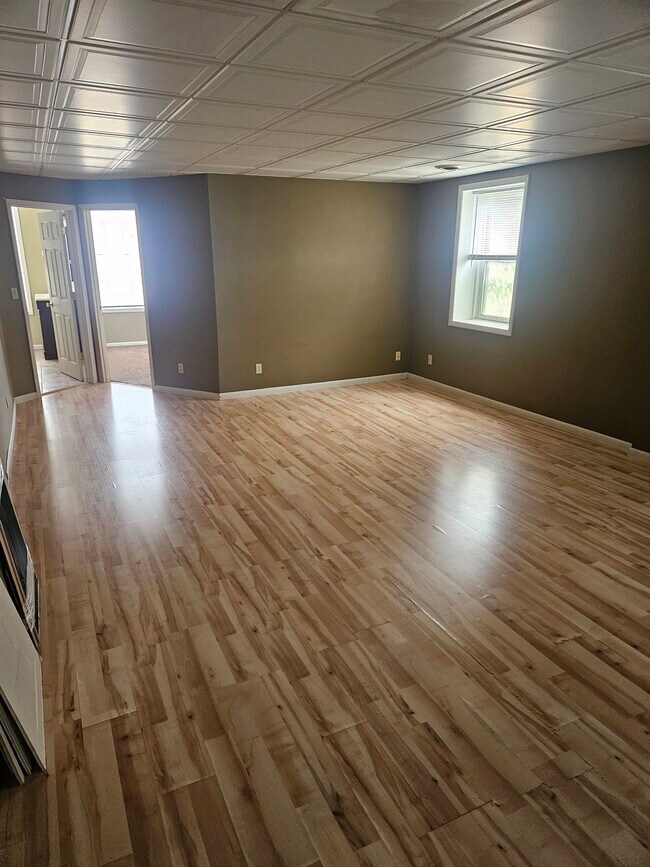 Foto del edificio - 616 N Main St
