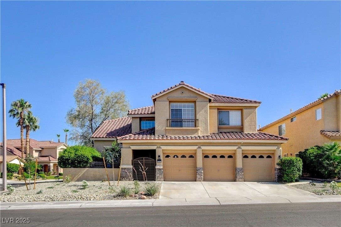 Primary Photo - 8401 Desert Quail Dr