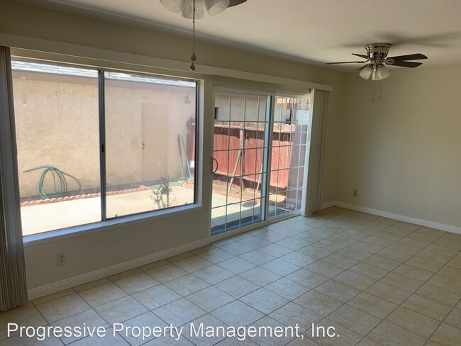 Building Photo - 2 br, 1.5 bath House - 851 Berkshire Lane