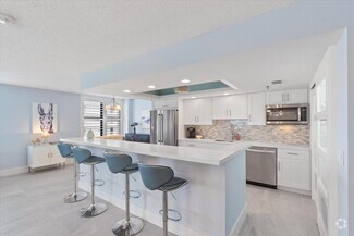 Building Photo - 3115 S Ocean Blvd
