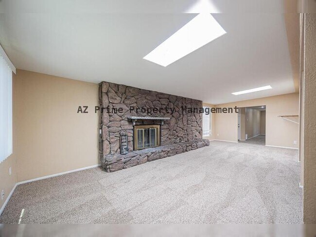 Building Photo - 5018 N 64th Ln