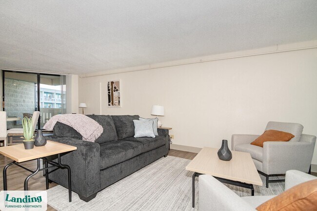 Building Photo - 1362 Passenger St