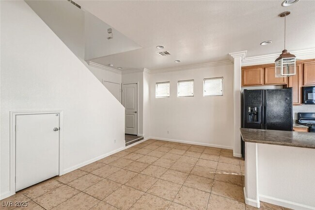 Foto del edificio - 3645 Lakeside Villas Ave