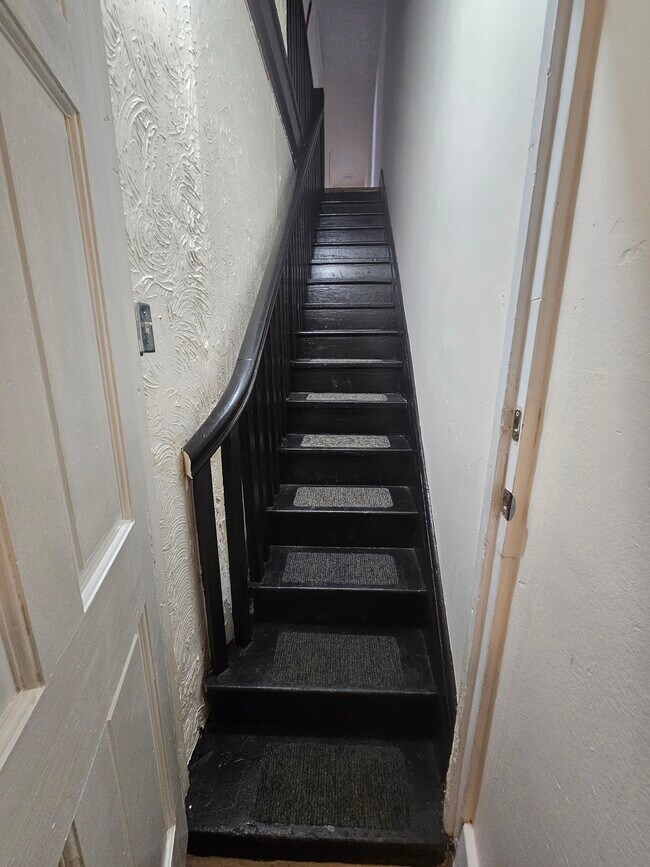 Foto del edificio - 132 W Douglass St