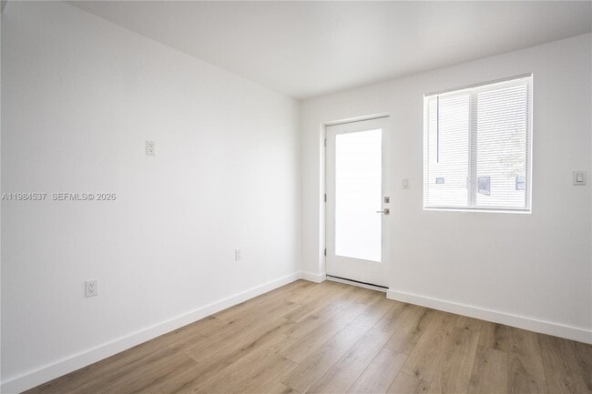 Foto del edificio - 1955 NW 2nd Ct