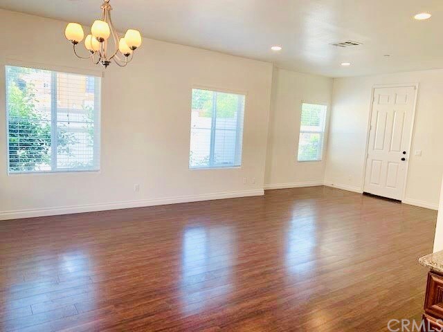 Foto del edificio - 8724 Ramona St