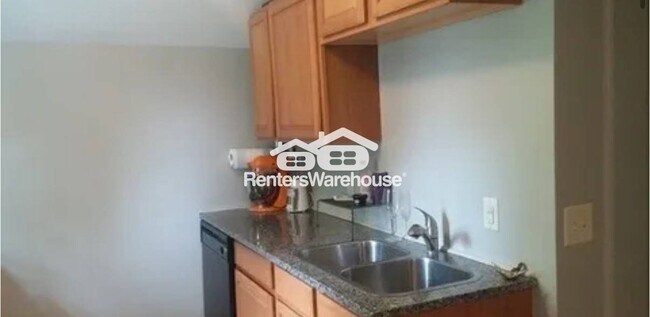 Foto del edificio - 752 Carroll Ave