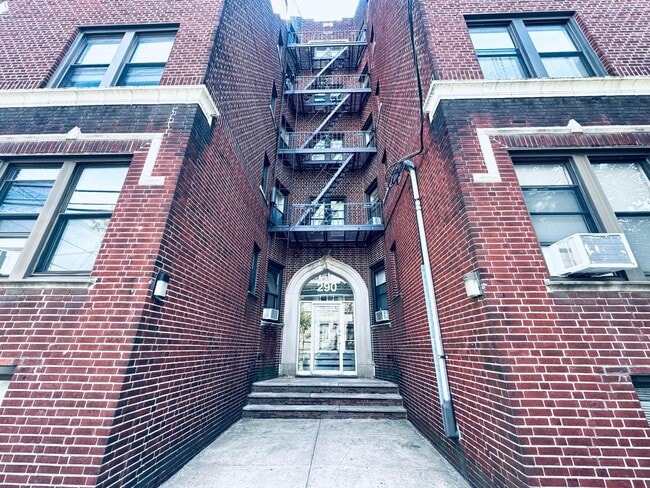 Building Photo - 35-39-39 Fulton St