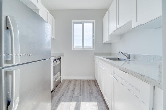 Foto del edificio - 2352 SW 5th St