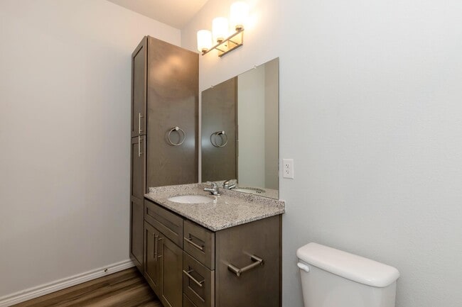 Building Photo - Hudson at Crossroads District