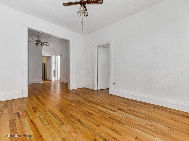 Building Photo - 1430 W Flournoy St