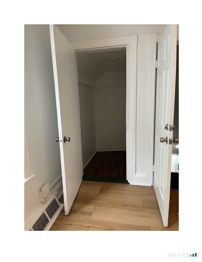 Foto del edificio - 1391 Park Ave