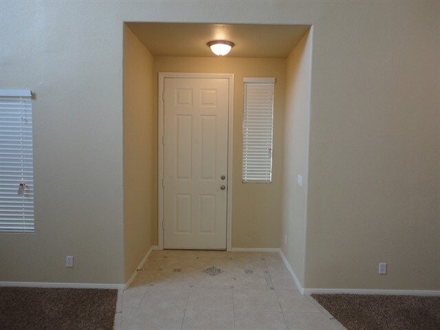 Building Photo - 1717 Little Bow Avenue