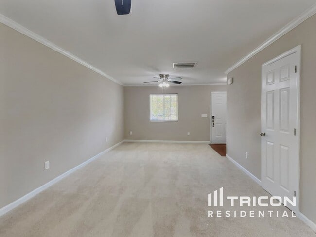 Building Photo - 3917 Shepway Loop