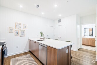 Building Photo - The Alder on Dabney