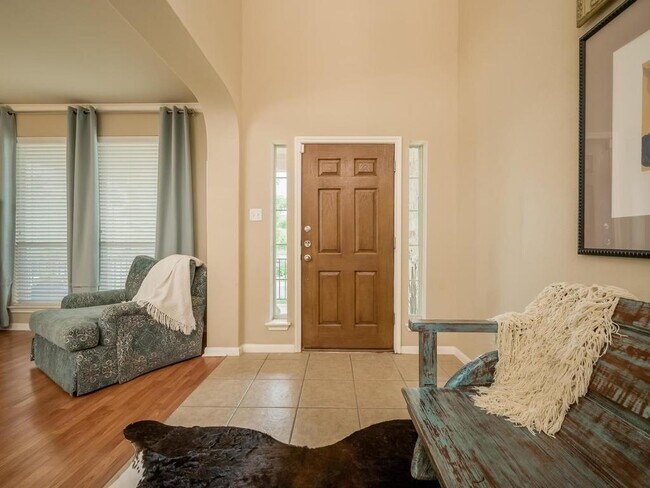 Building Photo - 14508 Broadwinged Hawk Dr