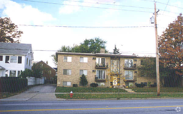 Primary Photo - 4800 Broadview Rd
