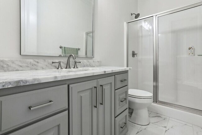 Building Photo - 17331 Fox Glove Ave