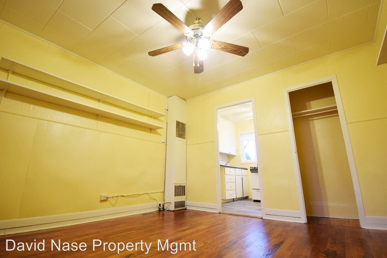 Primary Photo - 2045 N Kilpatrick St