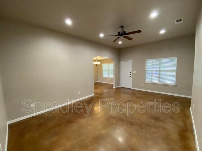 Foto del edificio - 1209 N Blair St