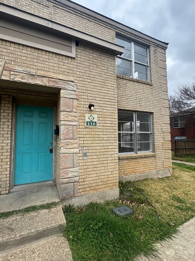 Building Photo - 1625 Centenary Blvd