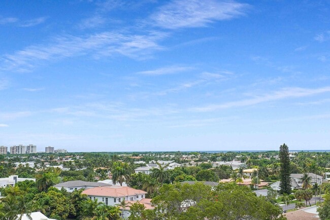 Building Photo - 155 E Boca Raton Rd